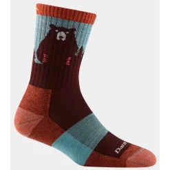 Darn Tough Women's Hike/Trek Bear Town (1970) -go fishing Screen Shot 2022 03 30 at 4.15.15 PM