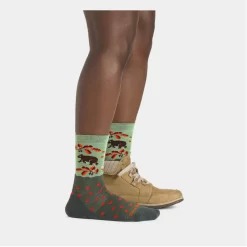 Darn Tough Women's Wild Life Crew Lightweight Lifestyle Sock (6105) 8 Darn Tough Women's Wild Life Crew Lightweight Lifestyle Sock (6105) -go fishing Screenshot2023 07 21at11.44.30AM