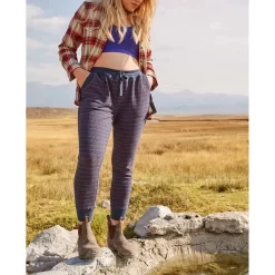 Toad&Co Women's Foothill Jogger -go fishing T1441001 True Navy Foothill Stripe 7 1200x 87ae5d9c 21db 4acb 8428 7266a3e912b2